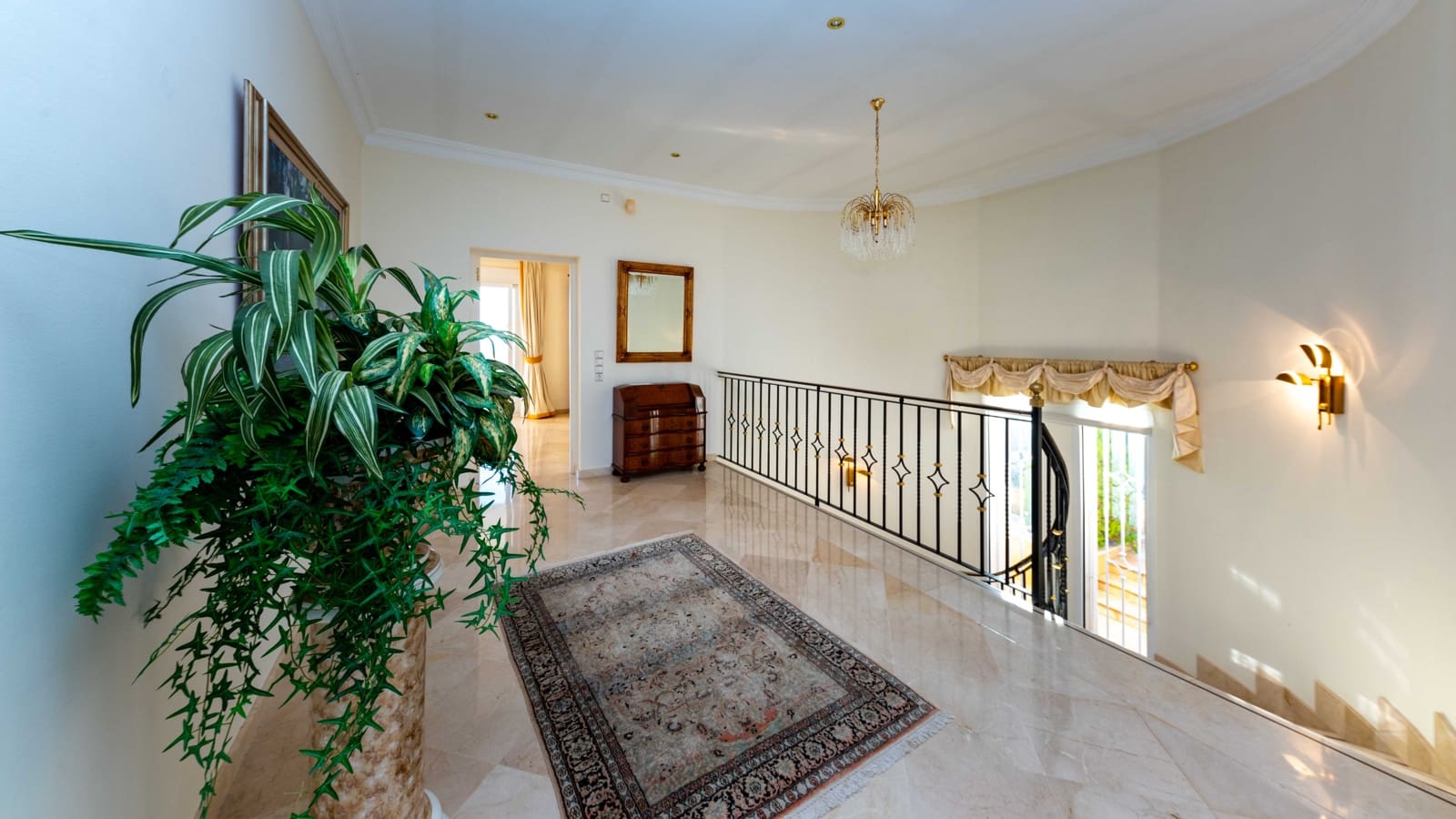 5 bedroom Villa for sale in Santa Ponsa with pool garage - € 4,250,000 (Ref: 8815191)