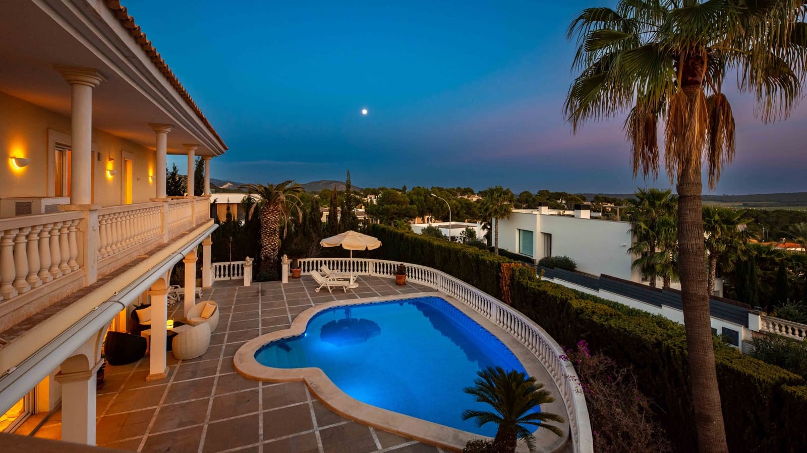 5 bedroom Villa for sale in Santa Ponsa with pool garage - € 4,250,000 (Ref: 8815191)