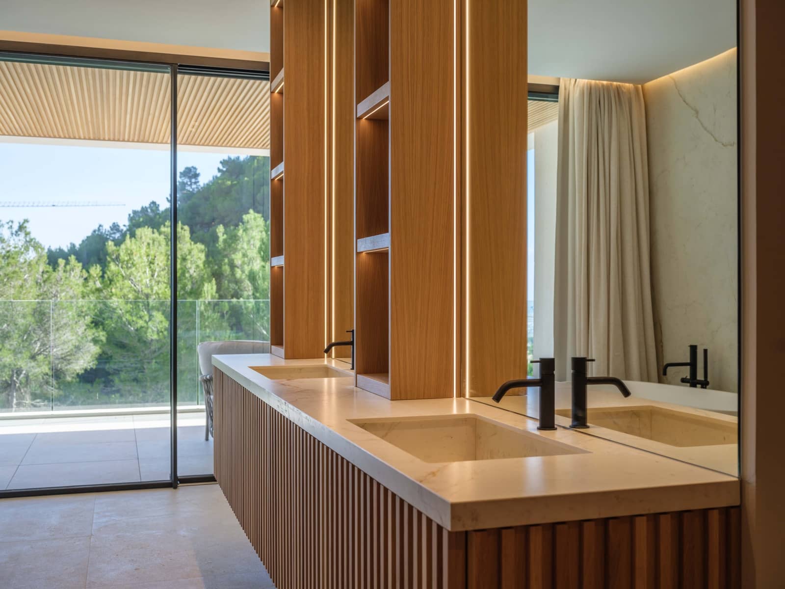 5 bedroom Villa for sale in Son Vida with pool garage - € 5,500,000 (Ref: 8821069)