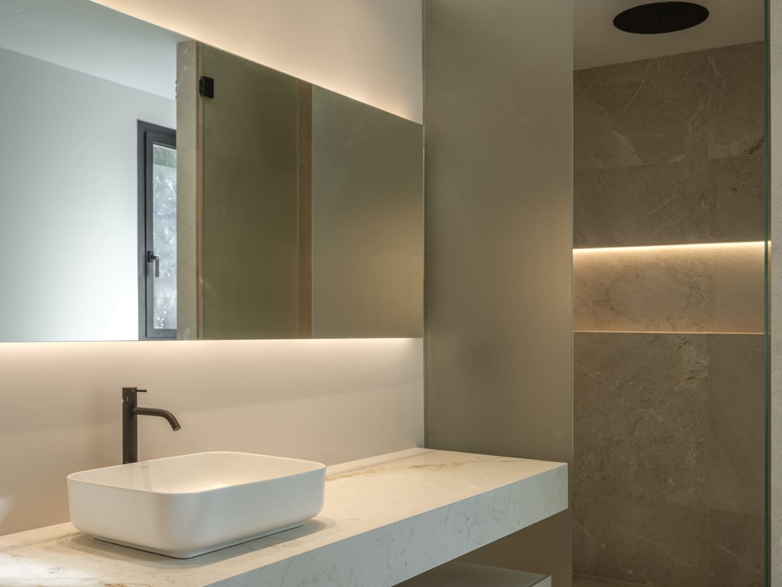 5 bedroom Villa for sale in Son Vida with pool garage - € 5,500,000 (Ref: 8821069)