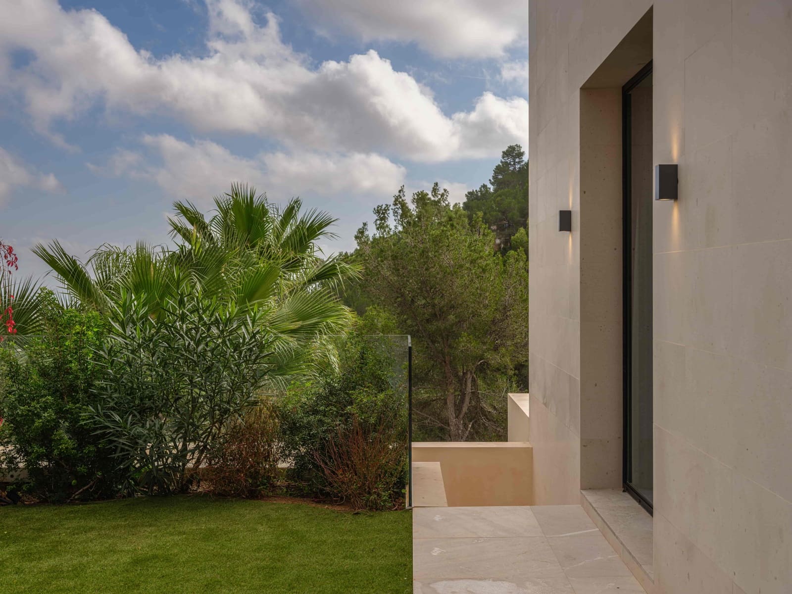 5 bedroom Villa for sale in Son Vida with pool garage - € 5,500,000 (Ref: 8821069)