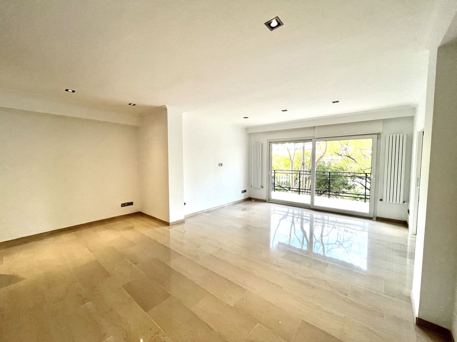 4 sovrum Lägenhet att hyra i Palma de Mallorca med garage - 4 000 € (Ref: 8851061)