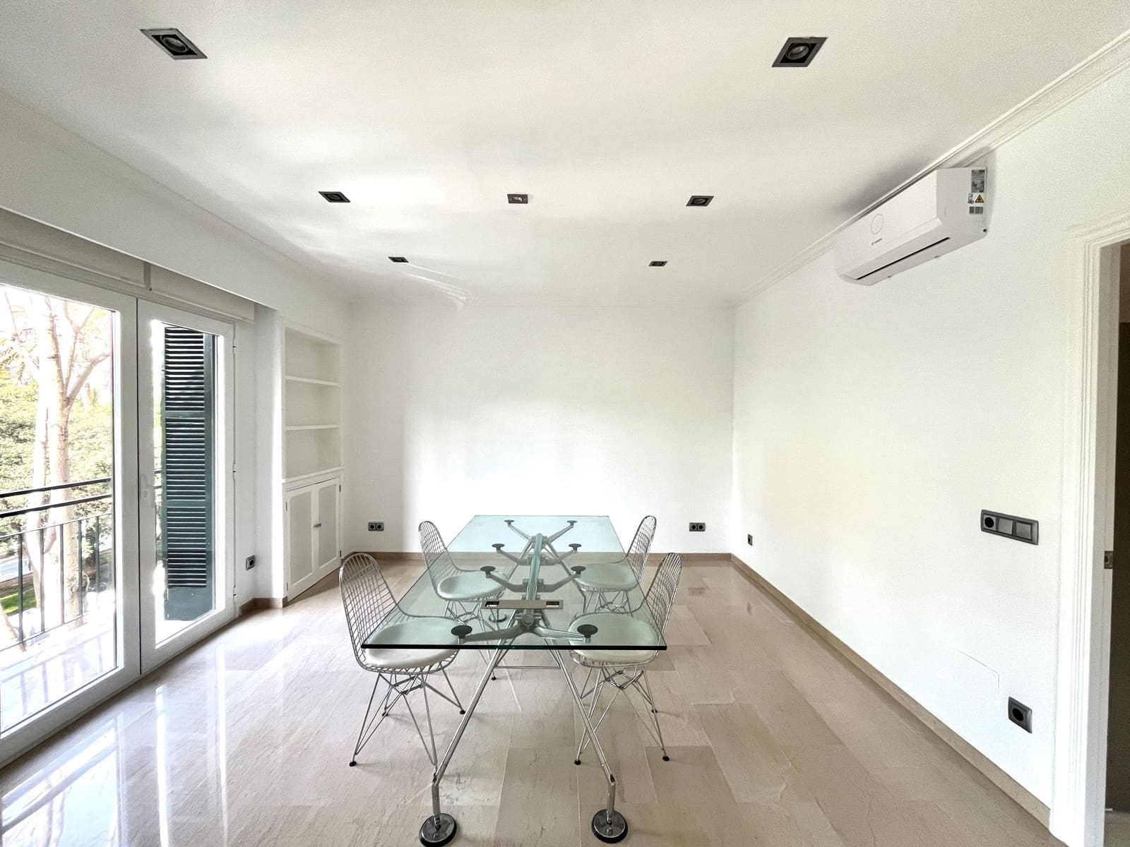 4 sovrum Lägenhet att hyra i Palma de Mallorca med garage - 4 000 € (Ref: 8851061)
