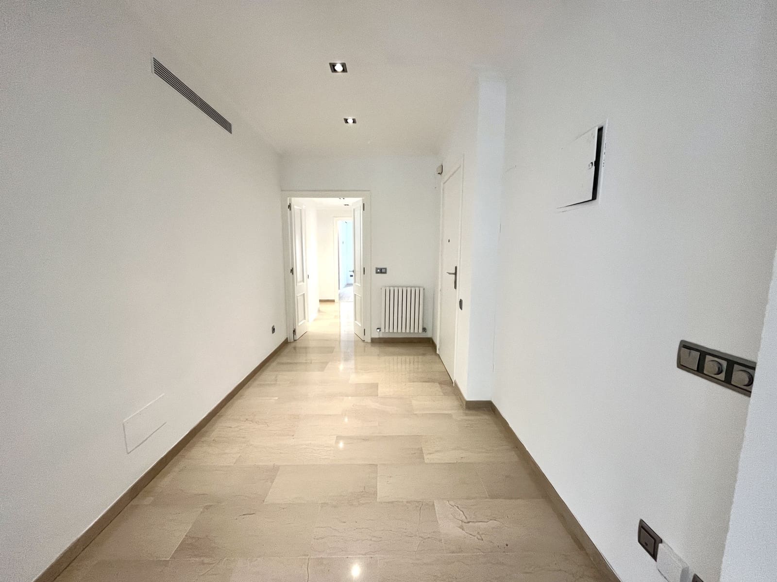 4 sovrum Lägenhet att hyra i Palma de Mallorca med garage - 4 000 € (Ref: 8851061)