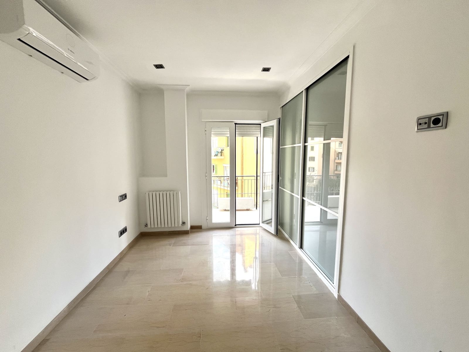 4 sovrum Lägenhet att hyra i Palma de Mallorca med garage - 4 000 € (Ref: 8851061)