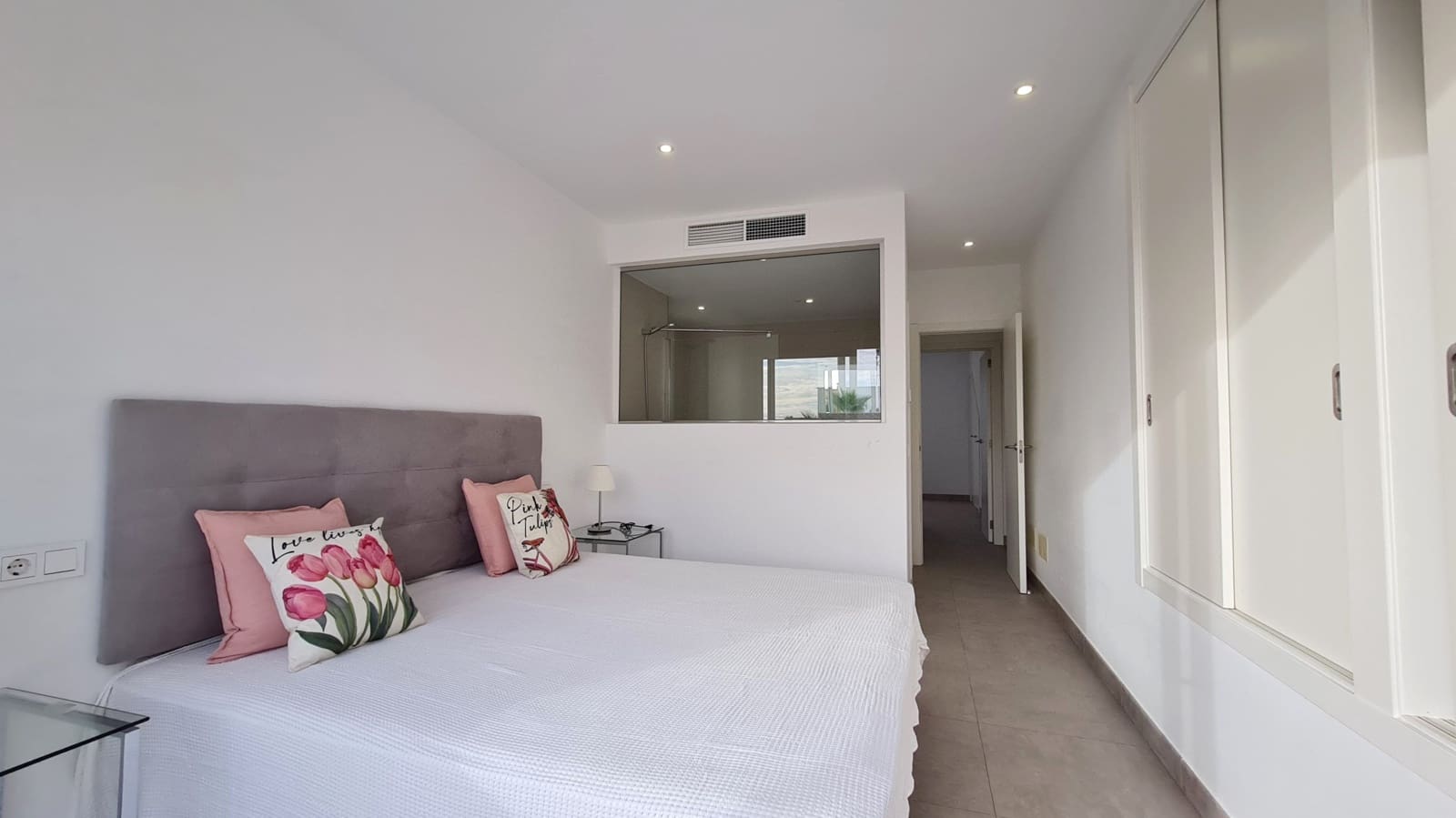 3 camera da letto Villetta Bifamiliare da affittare in Cala Pi con piscina garage - 3.500 € (Rif: 8851062)