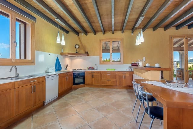 Finca/Casa Rural de 4 habitaciones en Sineu en alquiler con garaje - 3.000 € (Ref: 8864136)