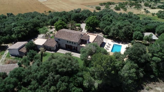 5 bedroom Finca/Country House for rent in Porreres with pool garage - € 6,000 (Ref: 8879134)