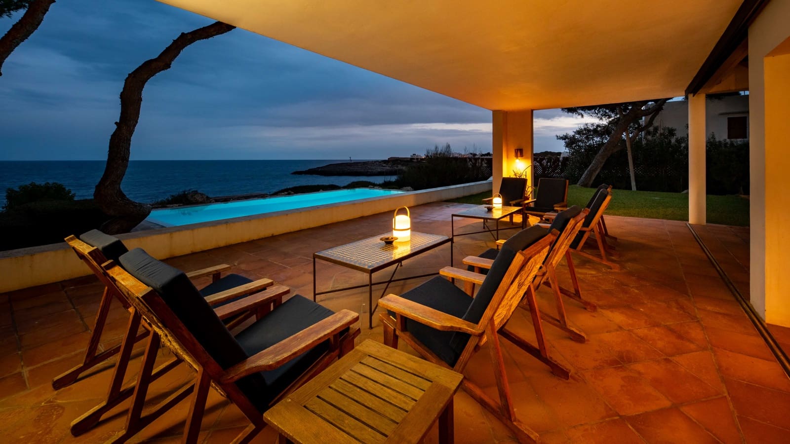 7 soverom Villa til salgs i Cala d'Or med svømmebasseng garasje - € 7 200 000 (Ref: 8881134)