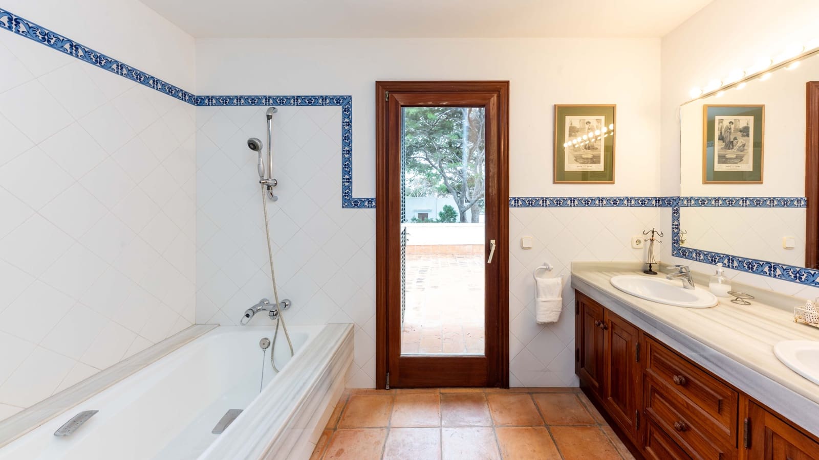 7 soverom Villa til salgs i Cala d'Or med svømmebasseng garasje - € 7 200 000 (Ref: 8881134)