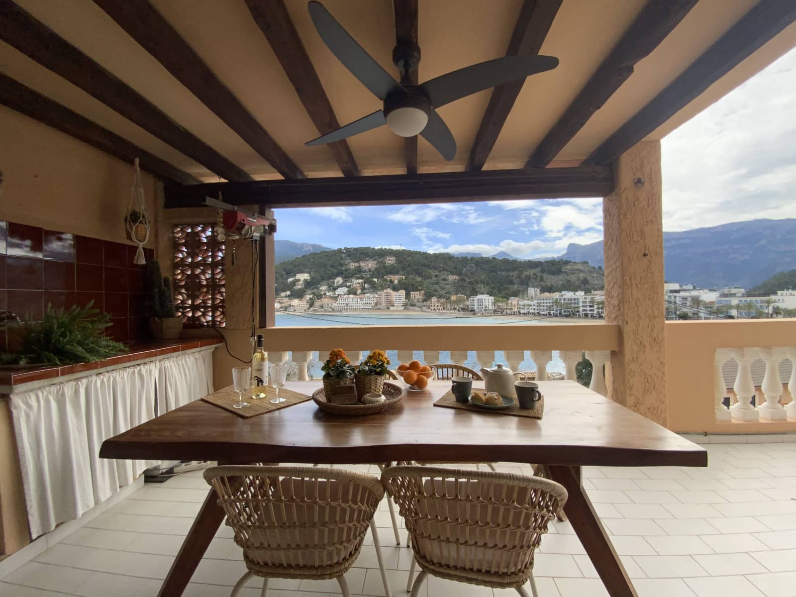 2 soveværelse Lejlighed til salg i Puerto de Soller / Port de Soller med garage - € 949.000 (Ref: 8885525)