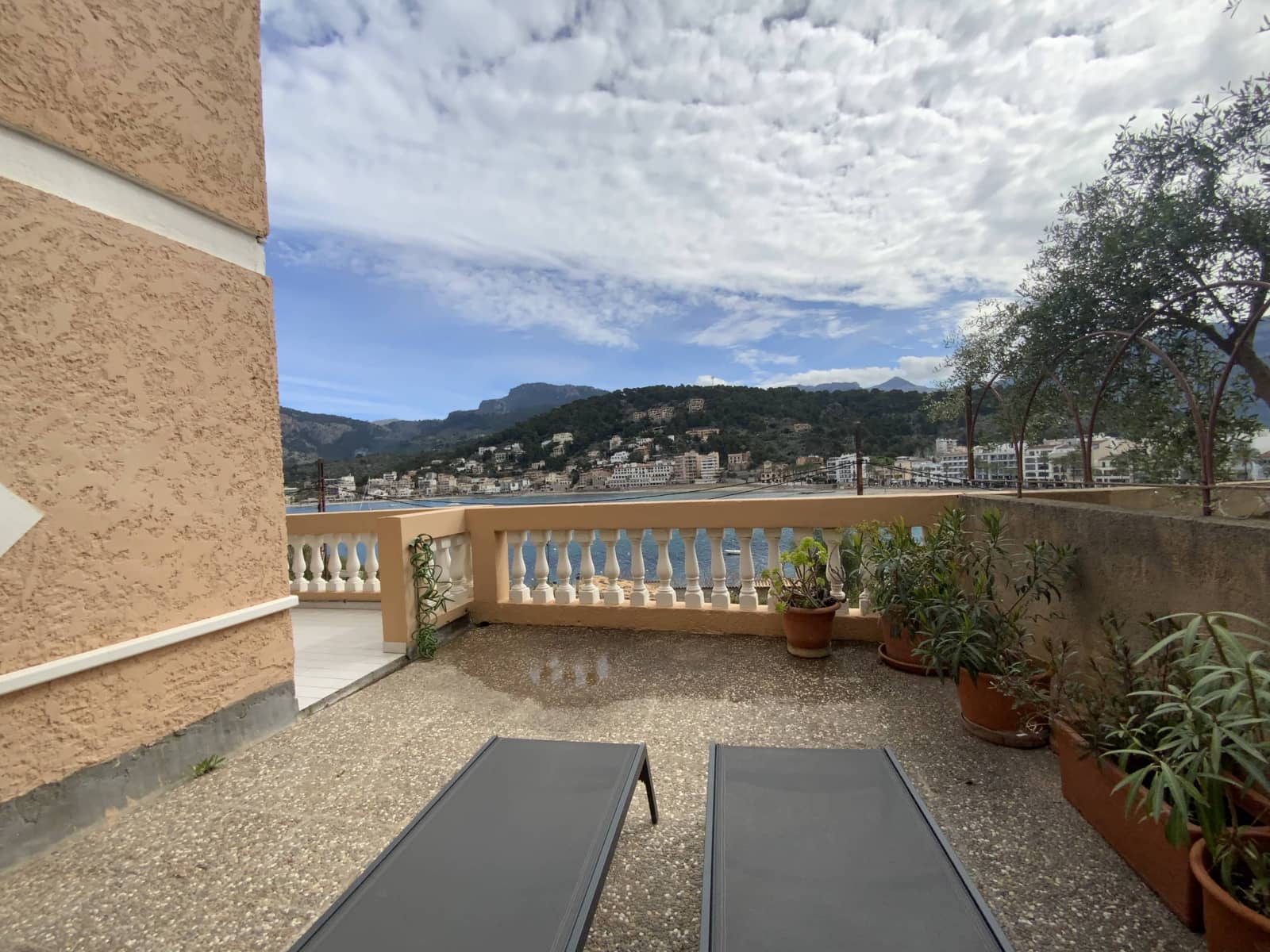 2 soveværelse Lejlighed til salg i Puerto de Soller / Port de Soller med garage - € 949.000 (Ref: 8885525)