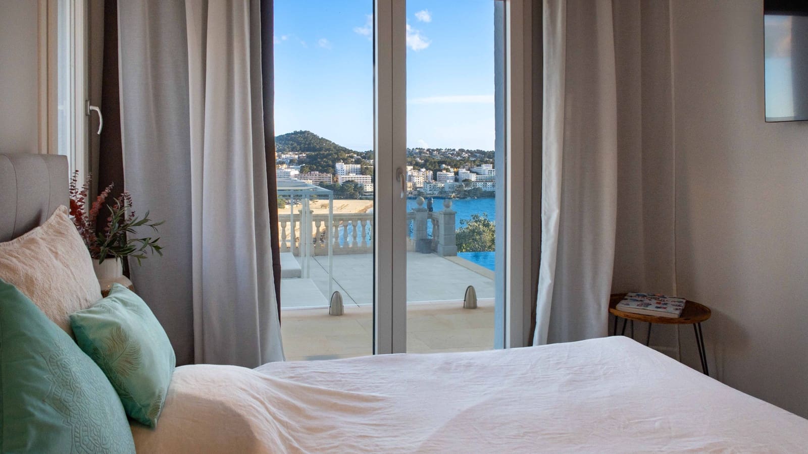 4 soveværelse Villa til salg i Santa Ponsa med swimmingpool garage - € 3.700.000 (Ref: 8891959)