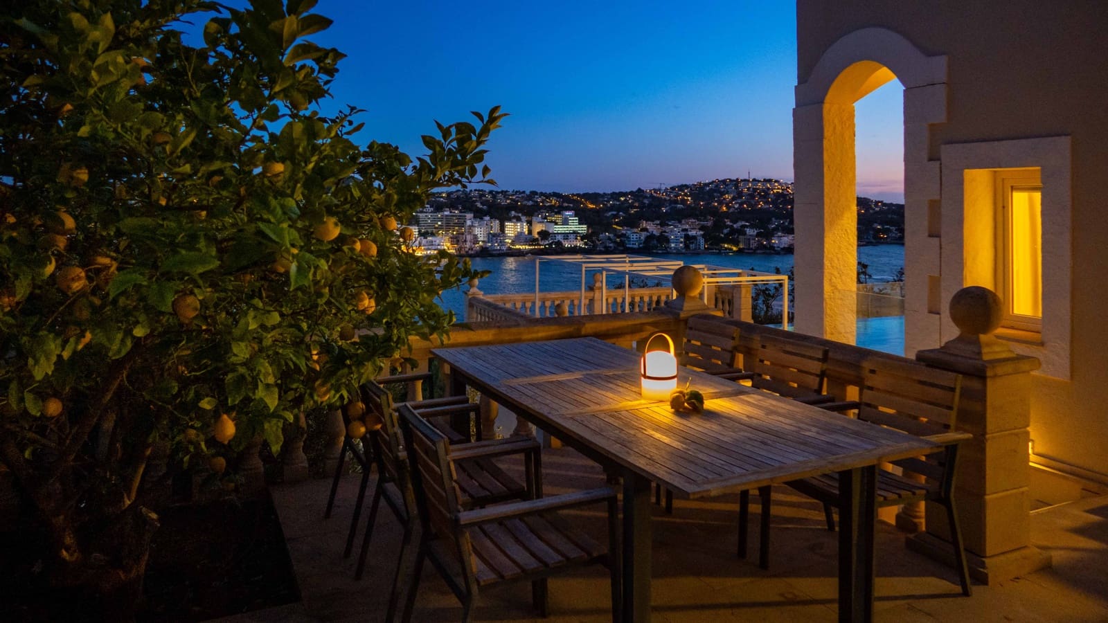 4 soveværelse Villa til salg i Santa Ponsa med swimmingpool garage - € 3.700.000 (Ref: 8891959)