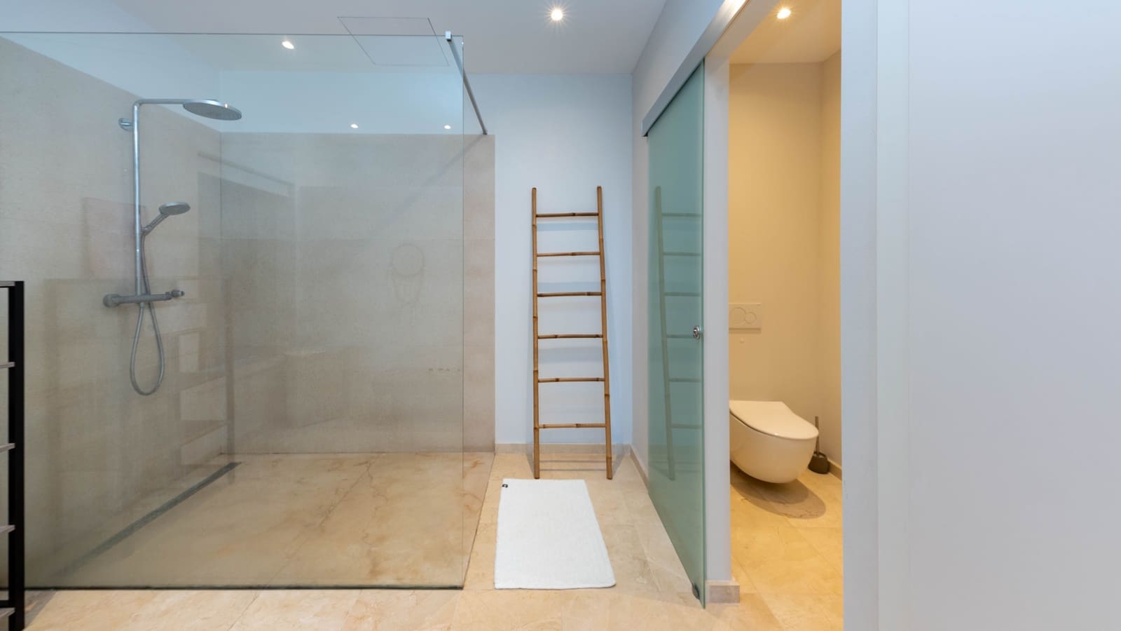 4 soveværelse Villa til salg i Santa Ponsa med swimmingpool garage - € 3.700.000 (Ref: 8891959)