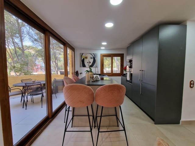 4 sypialnia Willa do wynajęcia w Costa de la Calma, Calvià z garażem - 4 000 € (Ref: 8891960)