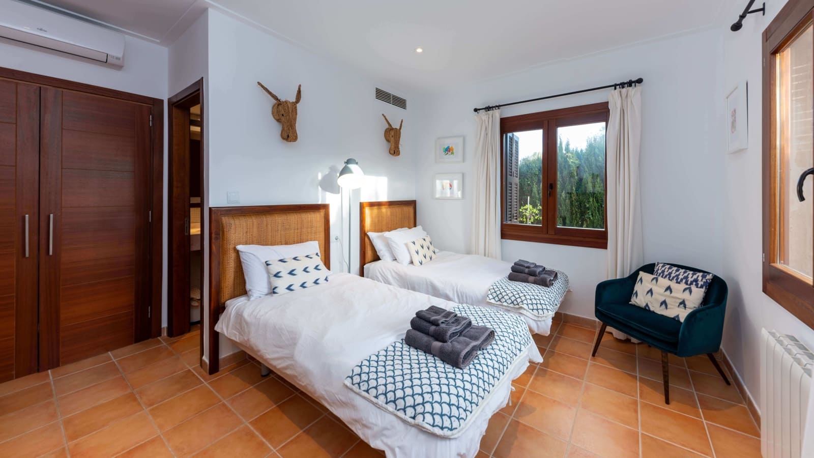 5 soveværelse Byhus til salg i Galilea med swimmingpool garage - € 1.990.000 (Ref: 8894238)