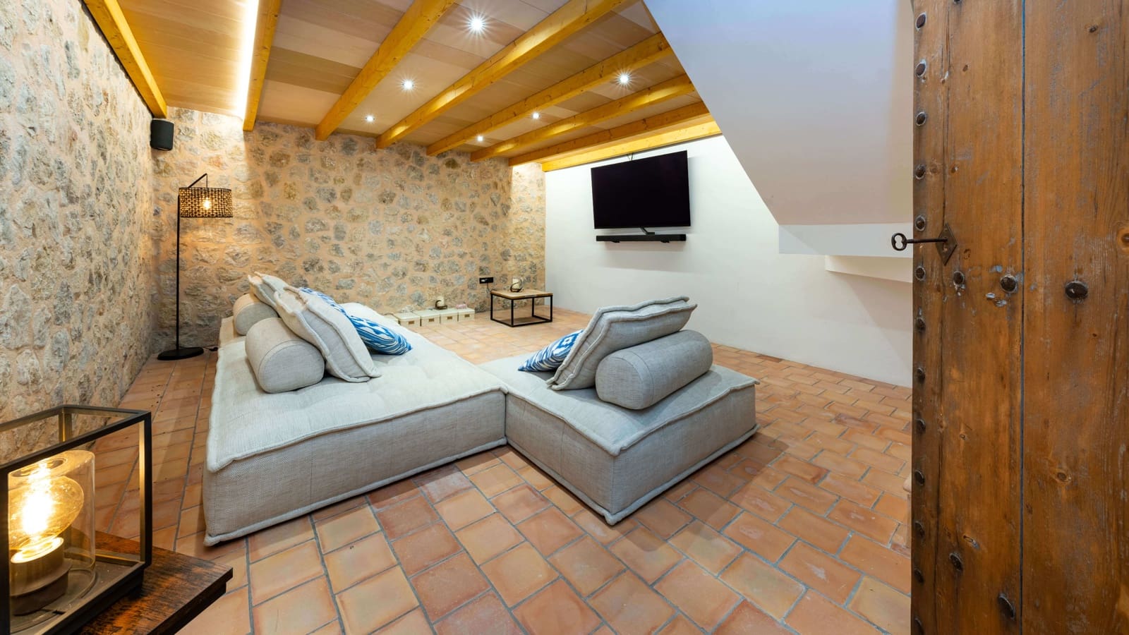 5 soveværelse Byhus til salg i Galilea med swimmingpool garage - € 1.990.000 (Ref: 8894238)