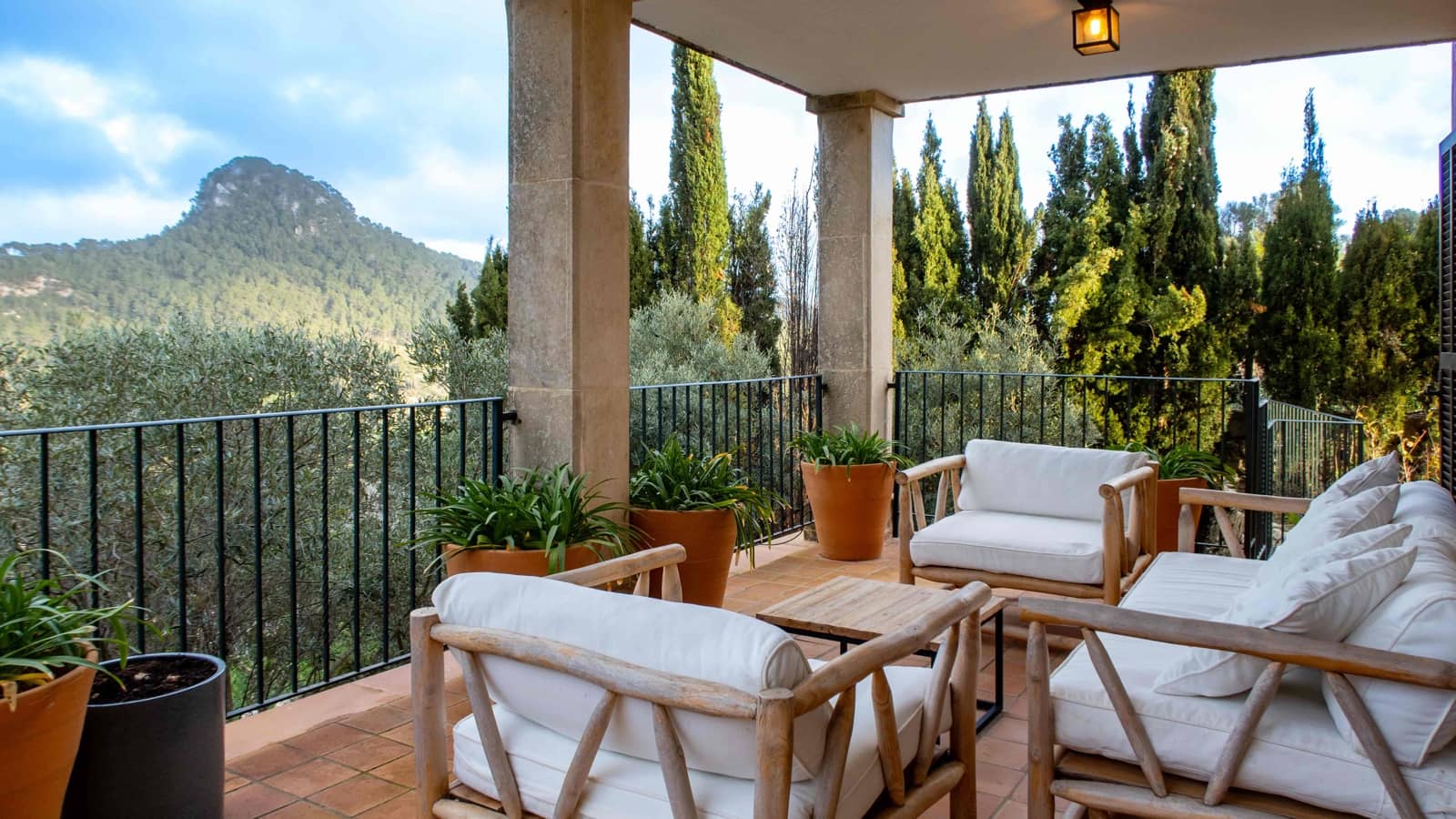 5 soveværelse Byhus til salg i Galilea med swimmingpool garage - € 1.990.000 (Ref: 8894238)