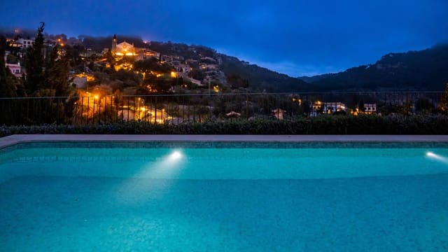 5 soveværelse Byhus til salg i Galilea, Puigpunyent med swimmingpool garage - € 1.990.000 (Ref: 8894238)