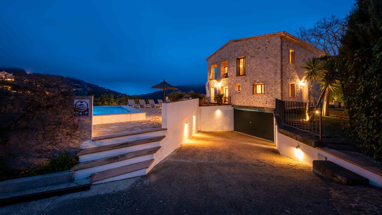 5 soveværelse Byhus til salg i Galilea med swimmingpool garage - € 1.990.000 (Ref: 8894238)