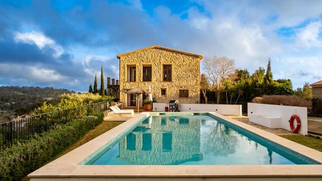 5 soveværelse Byhus til salg i Galilea, Puigpunyent med swimmingpool garage - € 1.990.000 (Ref: 8894238)