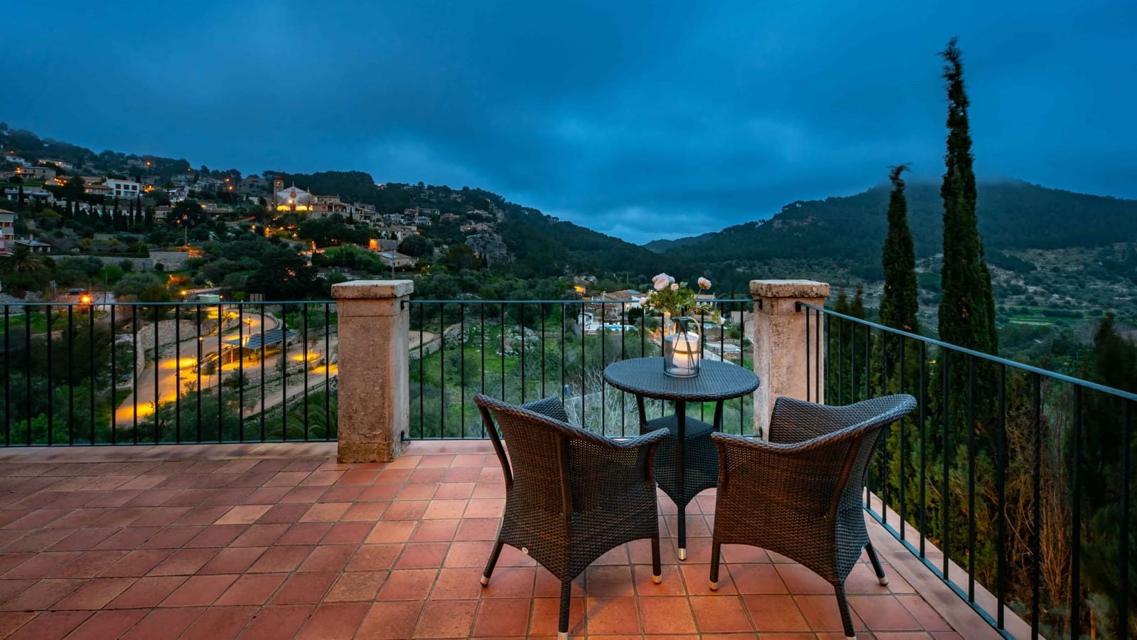 5 soveværelse Byhus til salg i Galilea med swimmingpool garage - € 1.990.000 (Ref: 8894238)