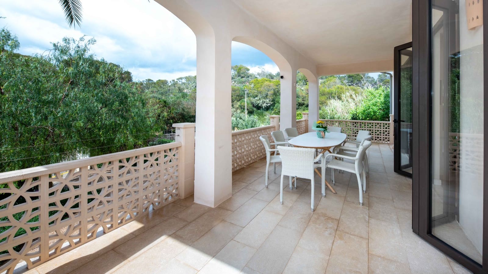 4 soveværelse Villa til salg i Cala Llombards med garage - € 1.650.000 (Ref: 8894239)