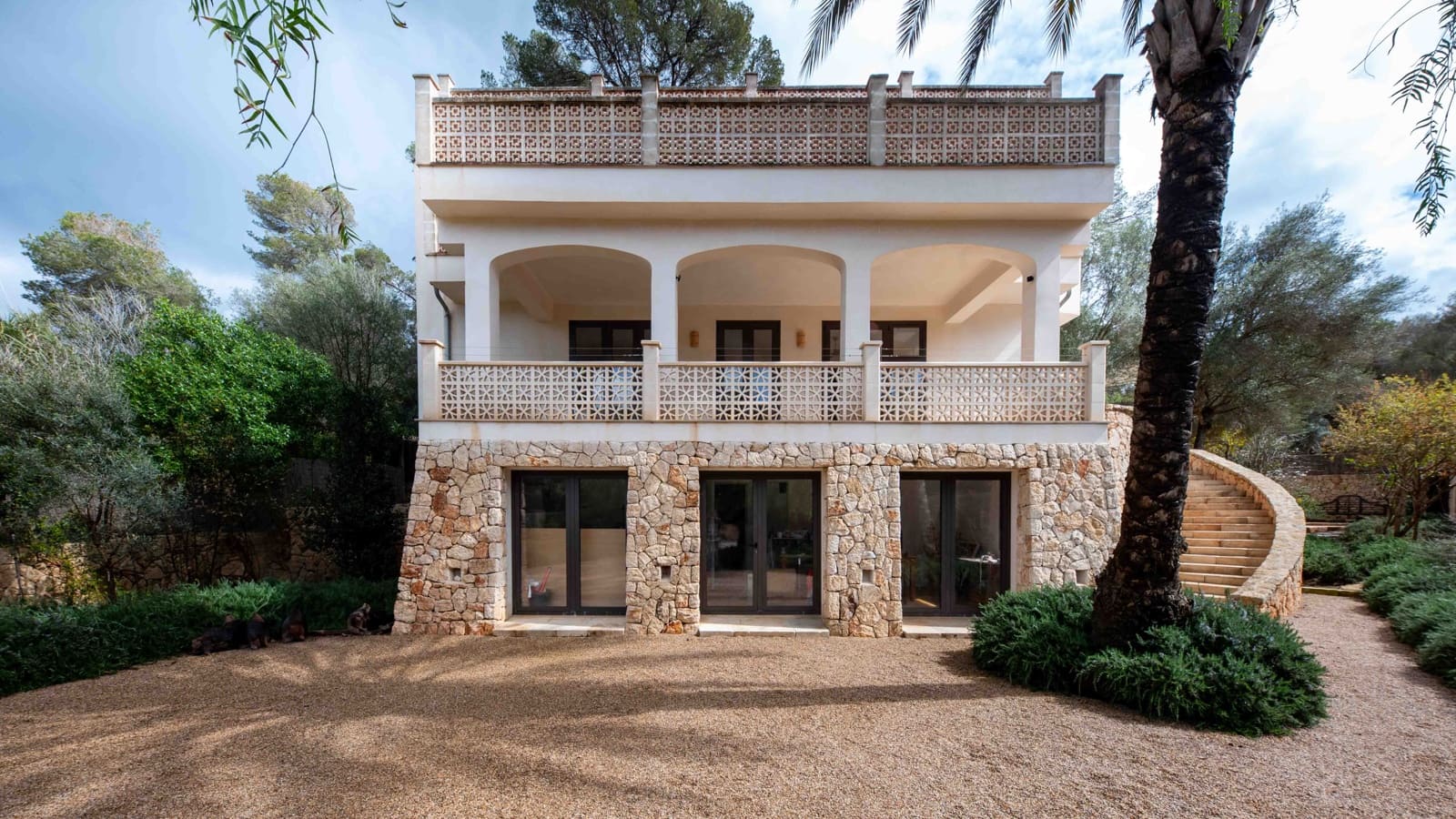 4 soveværelse Villa til salg i Cala Llombards med garage - € 1.650.000 (Ref: 8894239)