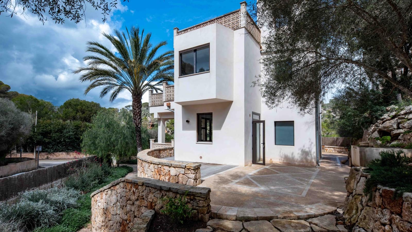 4 soveværelse Villa til salg i Cala Llombards med garage - € 1.650.000 (Ref: 8894239)