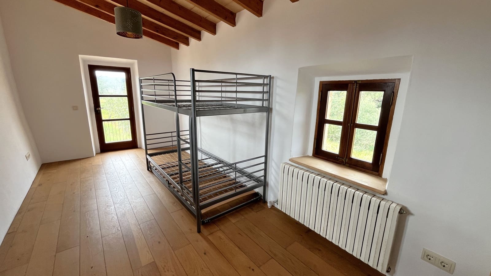 4 bedroom Finca/Country House for rent in Portocolom with garage - € 2,300 (Ref: 8910290)