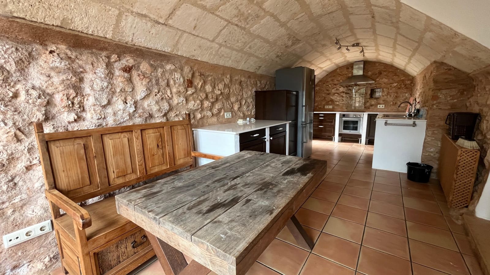 4 bedroom Finca/Country House for rent in Portocolom with garage - € 2,300 (Ref: 8910290)