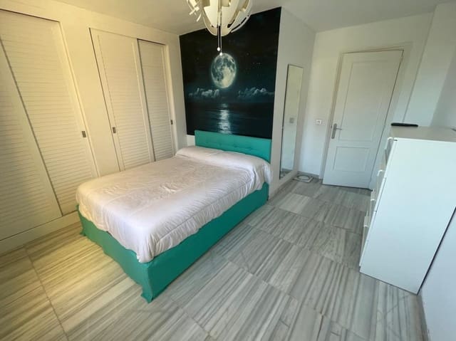 2 slaapkamer Appartement te koop in Santa Ponsa, Calvià met garage - € 560.000 (Ref: 8910291)