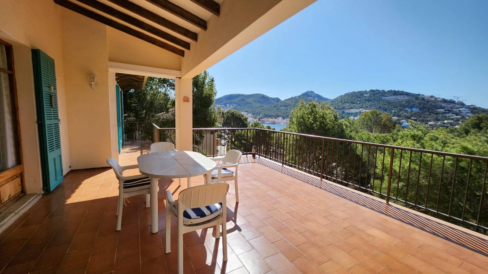 6 soveværelse Villa til leje i Puerto de Andratx med garage - € 3.500 (Ref: 8917459)