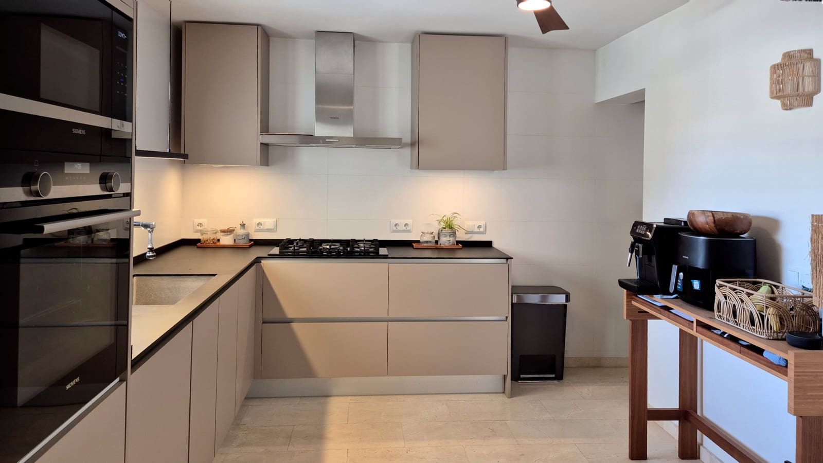 4 soveværelse Villa til salg i El Toro / Port Adriano med garage - € 1.550.000 (Ref: 8917460)