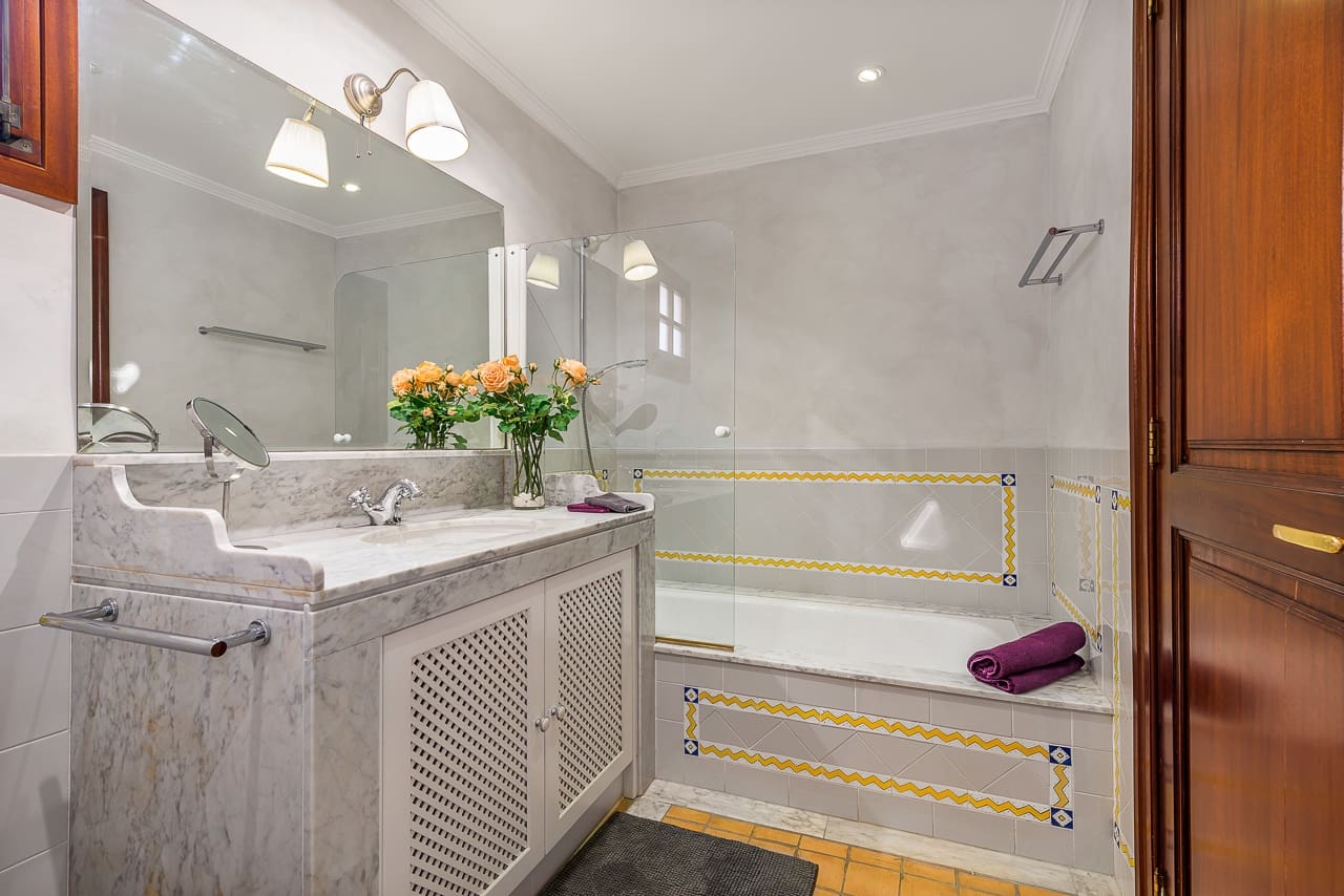 3 soveværelse Villa til leje i Costa d'en Blanes med swimmingpool garage - € 9.000 (Ref: 8923234)