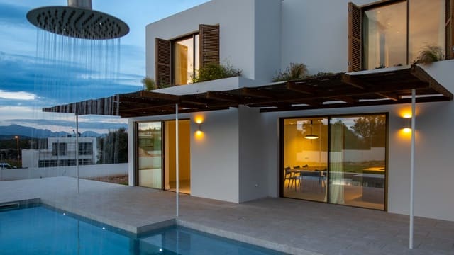 4 soverom Villa til salgs i Son Gual, Palma de Mallorca med svømmebasseng garasje - € 2 640 000 (Ref: 8923241)