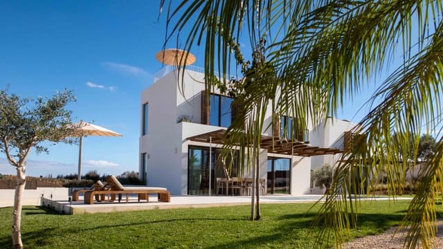 4 soverom Villa til salgs i Son Gual, Palma de Mallorca med svømmebasseng garasje - € 2 640 000 (Ref: 8923241)