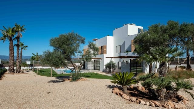 4 soverom Villa til salgs i Son Gual, Palma de Mallorca med svømmebasseng garasje - € 2 640 000 (Ref: 8923241)