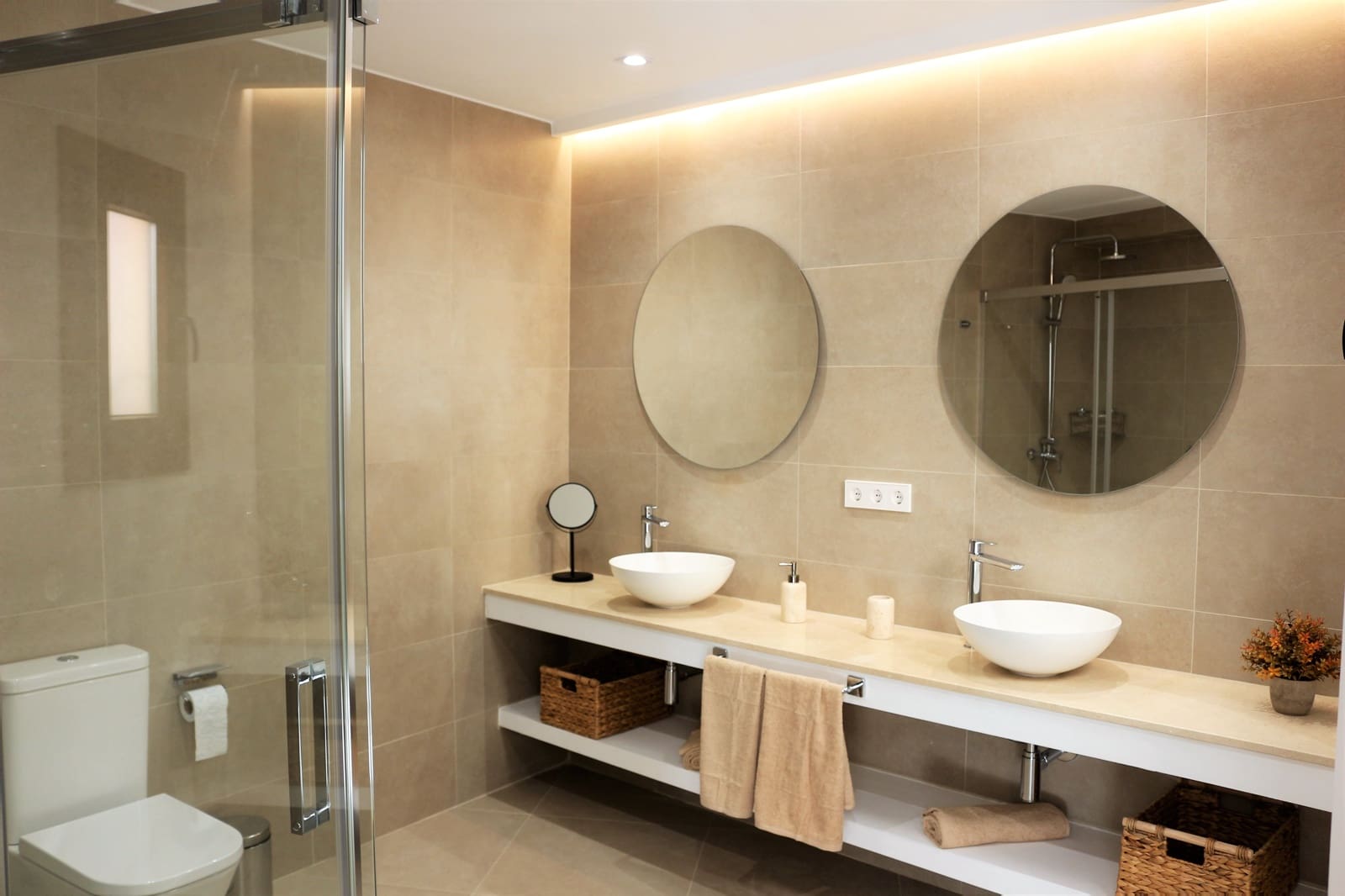 3 Zimmer Villa zu vermieten in Santa Eugenia - 3.000 € (Ref: 8928132)