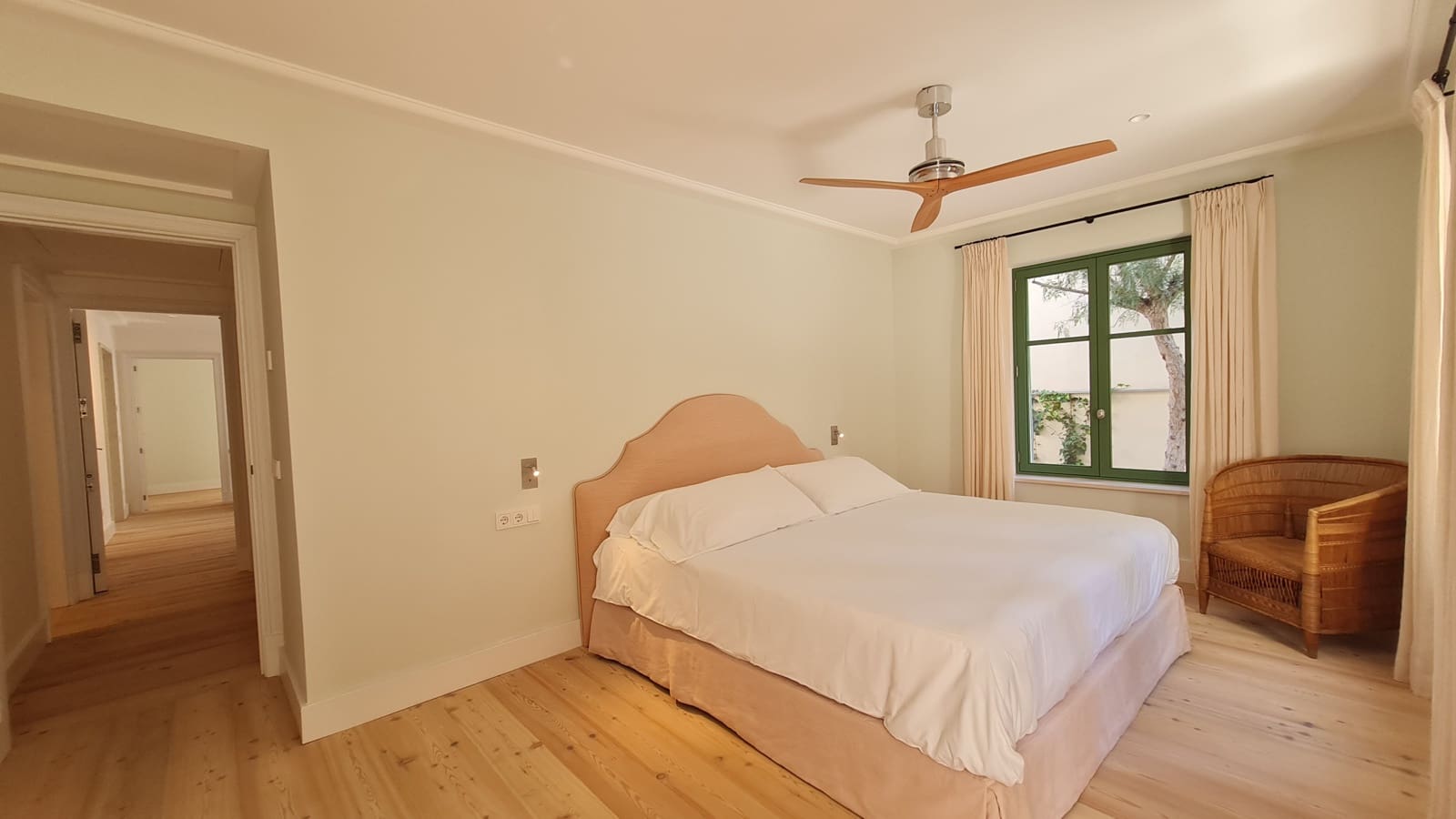 3 soveværelse Villa til salg i Cas Catala med garage - € 2.550.000 (Ref: 8928137)