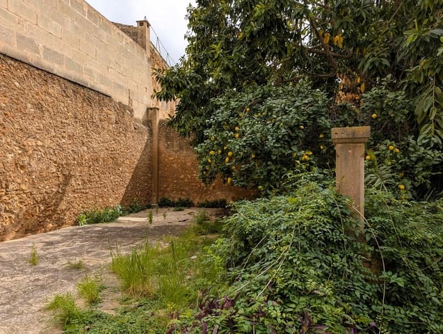 Hus til salgs i Campos med garasje - € 1 295 000 (Ref: 8931708)