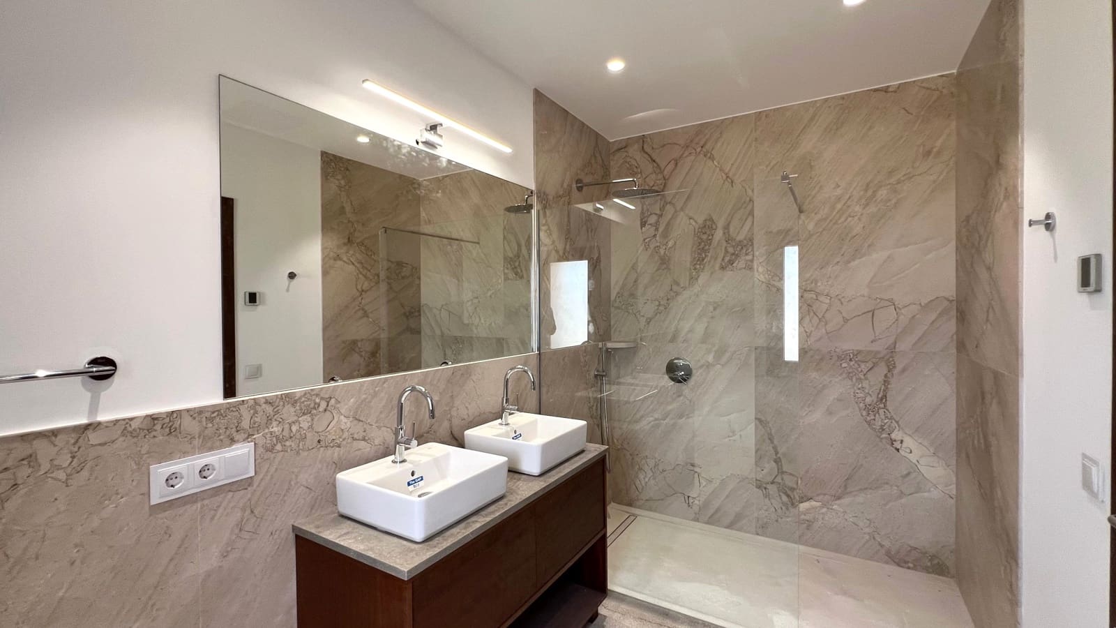 5 makuuhuone Maalaistalo vuokrattavana paikassa L'Horta / S'Horta mukana uima-altaan 
autotalli - 7 500 € (Ref: 8942290)