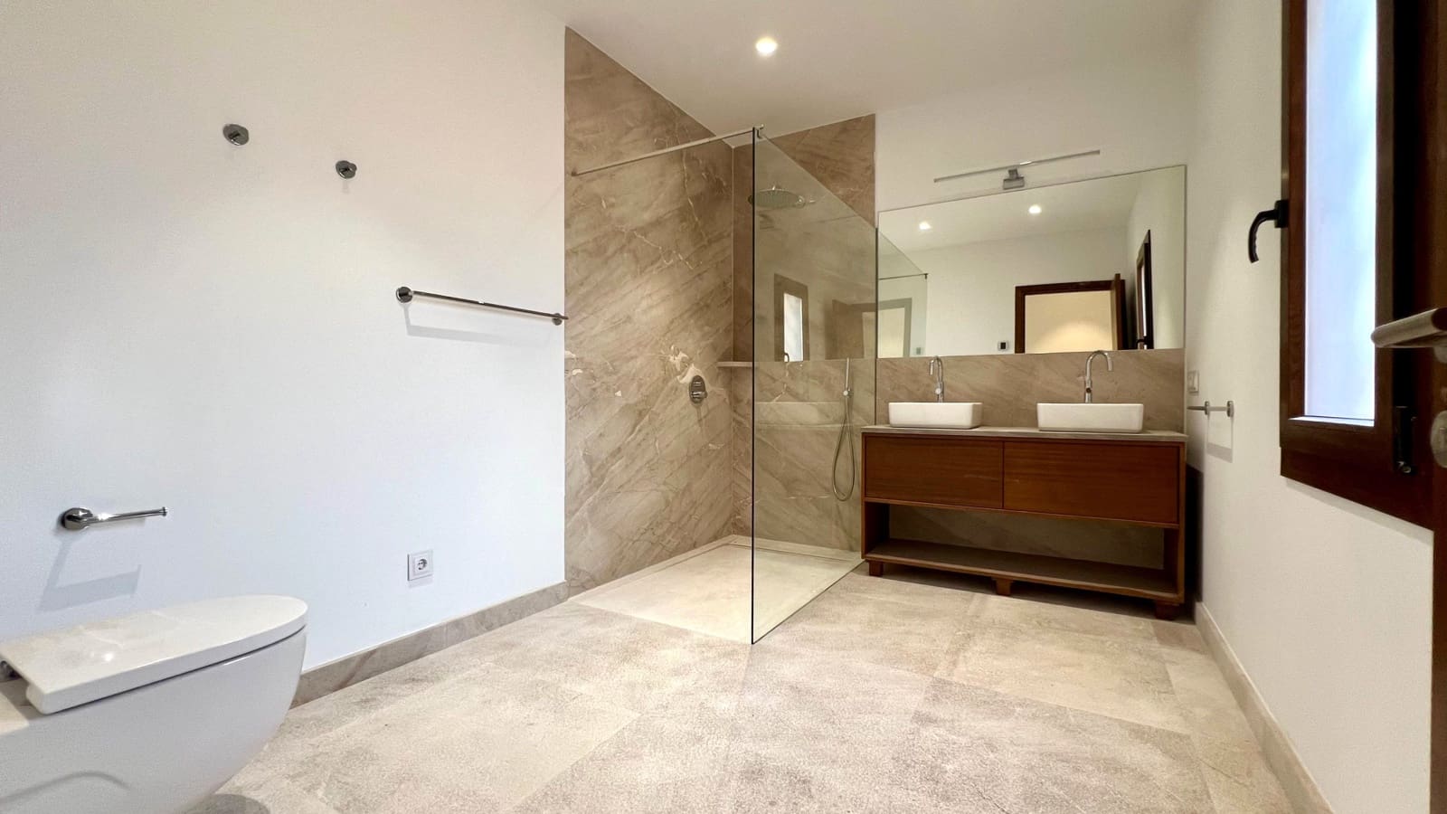 5 makuuhuone Maalaistalo vuokrattavana paikassa L'Horta / S'Horta mukana uima-altaan 
autotalli - 7 500 € (Ref: 8942290)