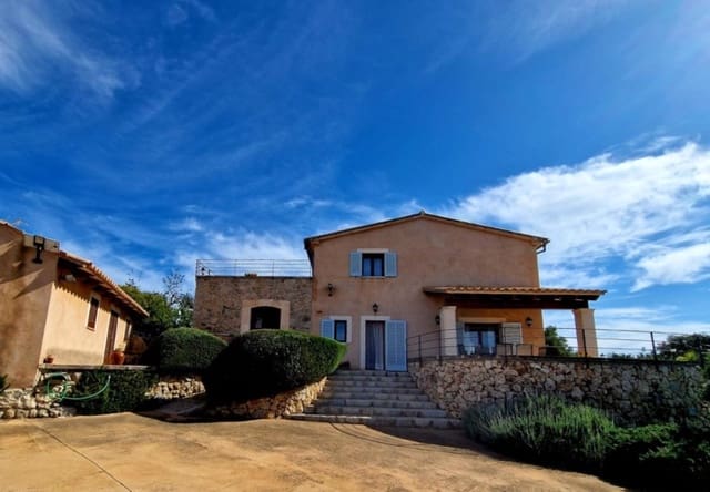 4 soveværelse Villa til leje i Campanet med swimmingpool garage - € 3.700 (Ref: 8945541)