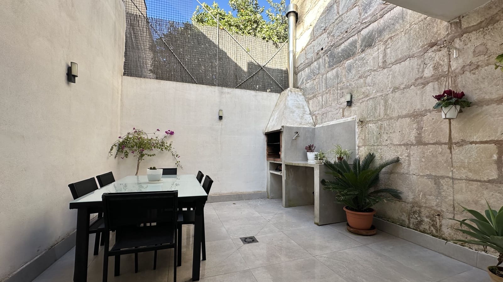 2 bedroom Townhouse for rent in Muro - € 1,800 (Ref: 8945542)