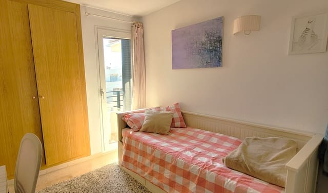 3 bedroom Apartment for rent in Las Maravillas, Palma de Mallorca with garage - € 2,400 (Ref: 8951983)