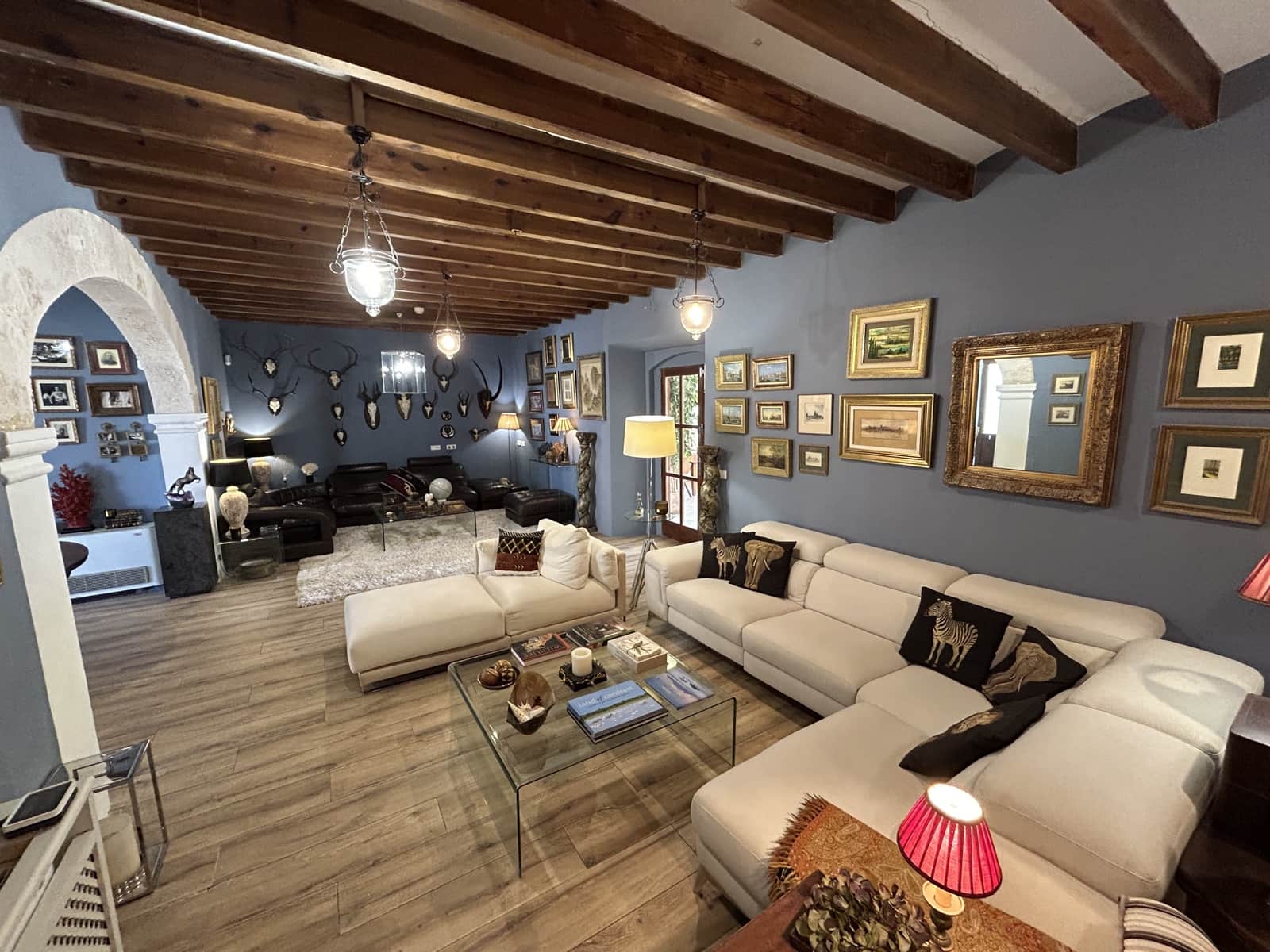 7 soveværelse Villa til salg i Establiments med garage - € 1.690.000 (Ref: 8953842)