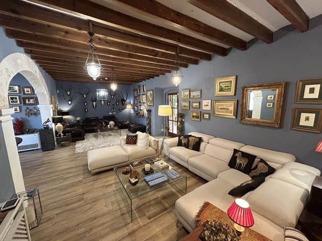 7 soveværelse Villa til salg i Establiments, Palma de Mallorca med garage - € 1.690.000 (Ref: 8953842)