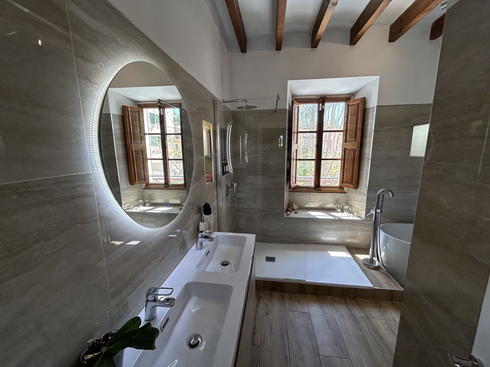 7 soveværelse Villa til salg i Establiments med garage - € 1.690.000 (Ref: 8953842)